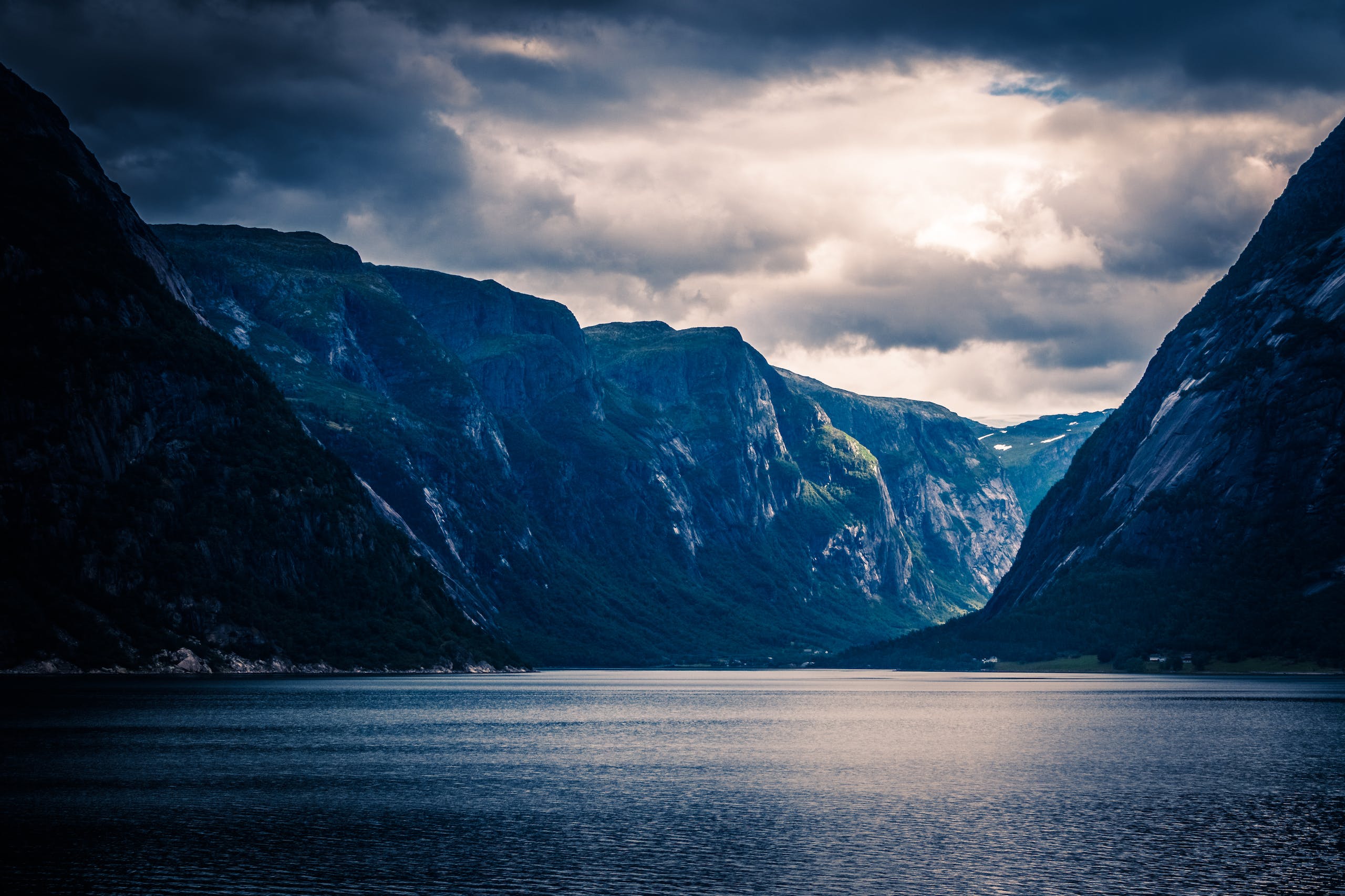 Cruising the Norwegian Fjords – Our Tips and Highlights